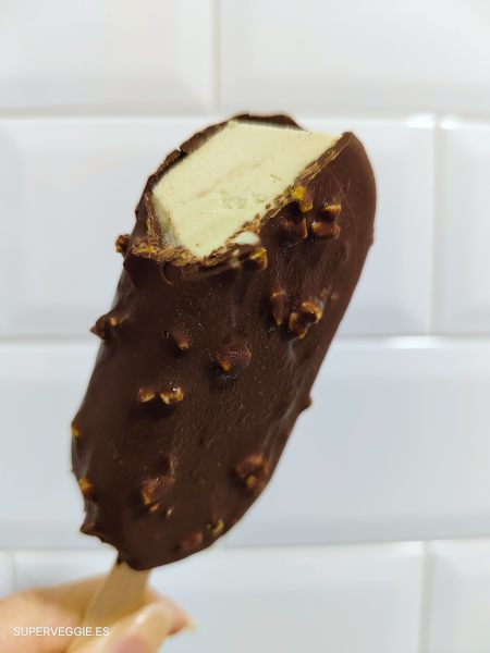 Zoom del helado de pistacho vegetal de Mercadona por dentro